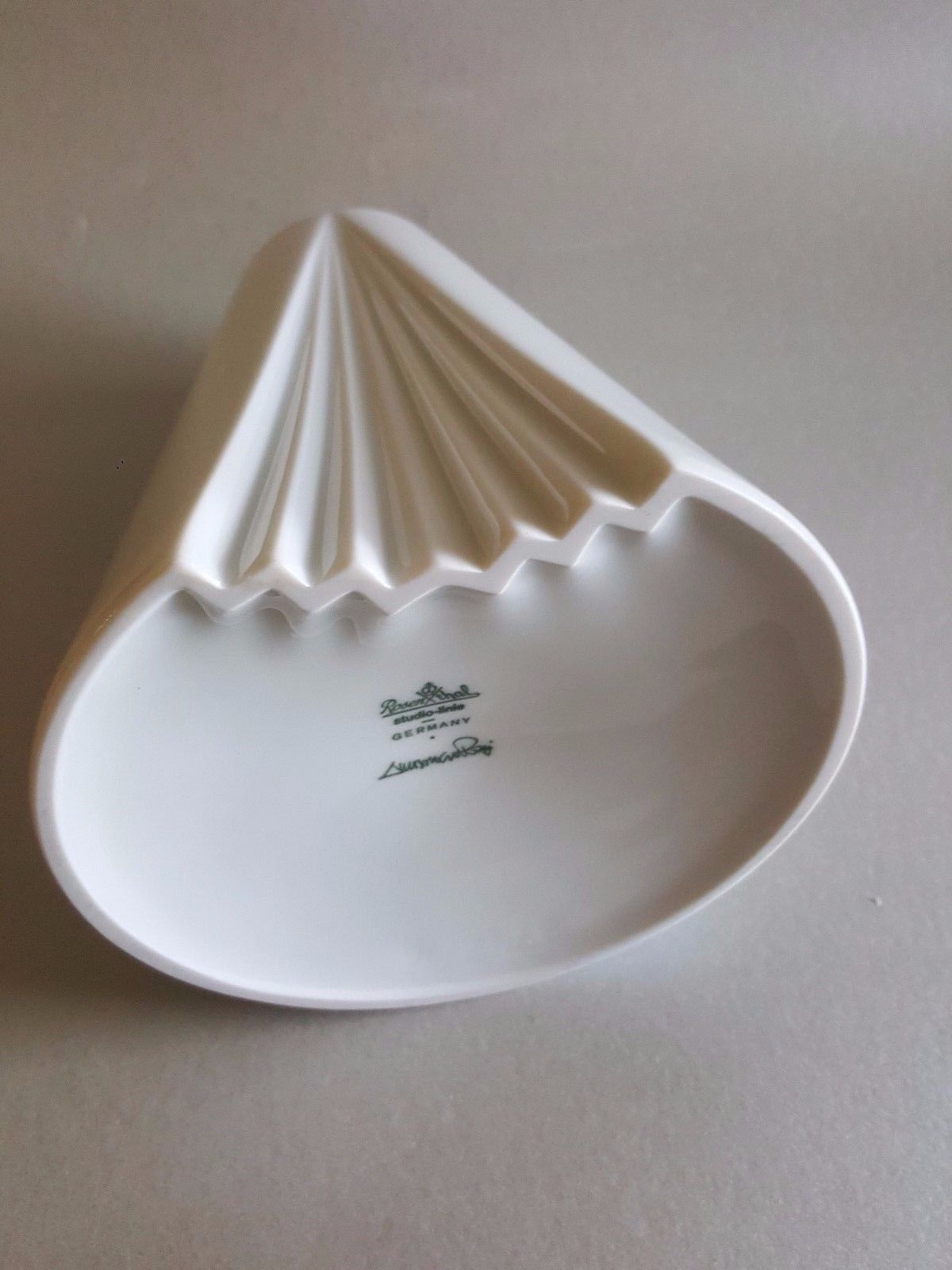 Rosenthal Plissee Vase weiß Ambrogio Pozzi Nice Deko